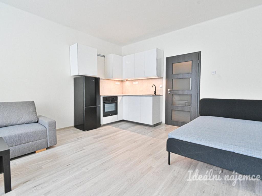 1-room apartment for rent · 37 m² · Brno — 701 €/mo