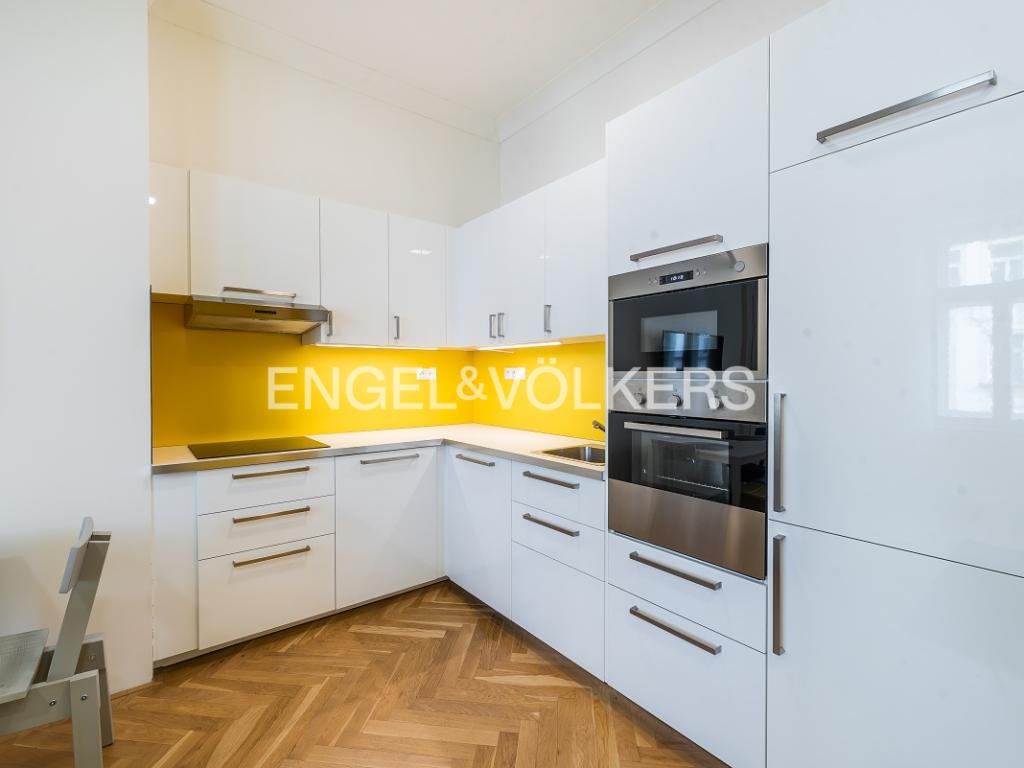 Pronájem bytu 2+kk 52 m2
