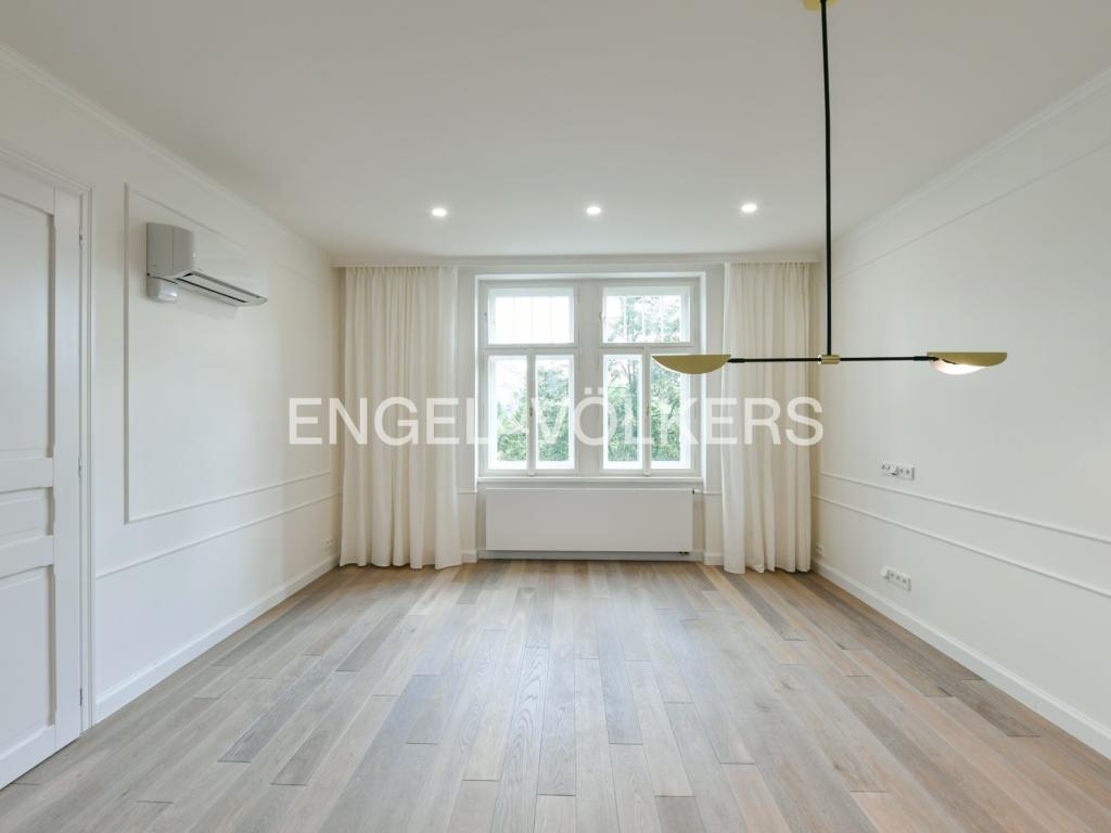 Pronájem bytu 4+kk 107 m2