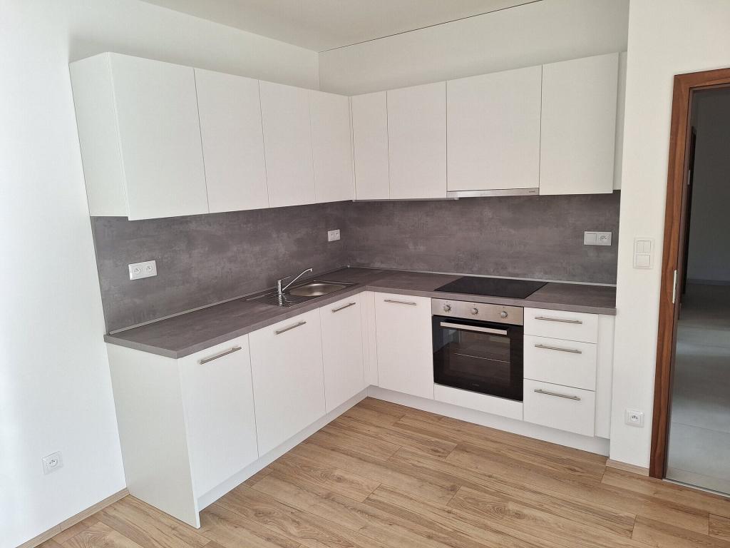 Pronájem bytu 3+kk 83 m2