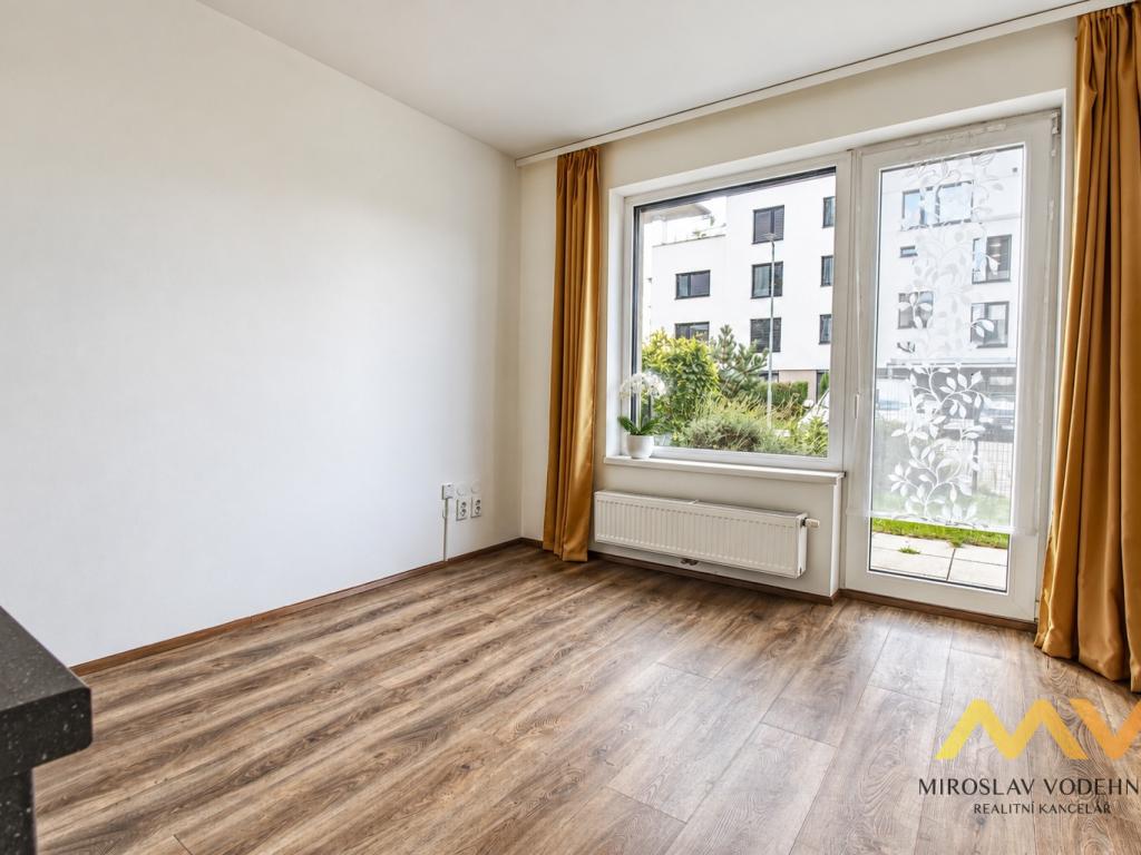 Pronájem bytu 1+kk 32 m2, Hradec Králové – náhled fotky 10