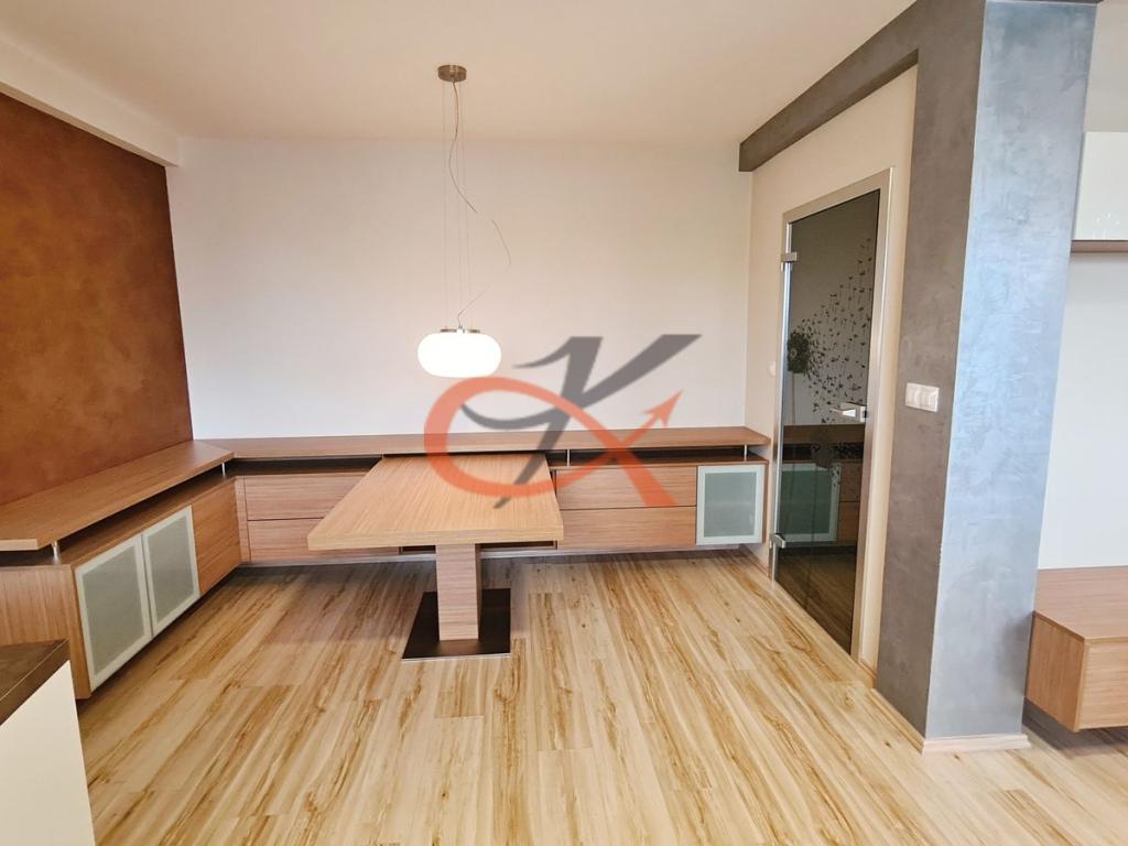Pronájem bytu 2+1 74 m2