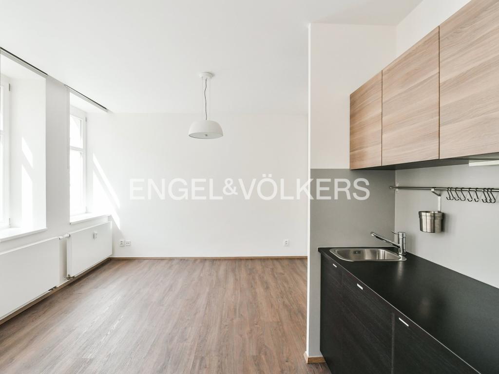 Pronájem bytu 1+kk 30 m2