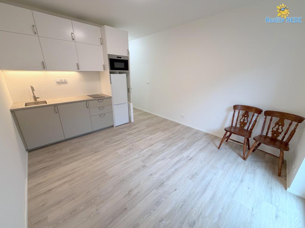 Pronájem bytu 1+kk 22 m² – pohled 6