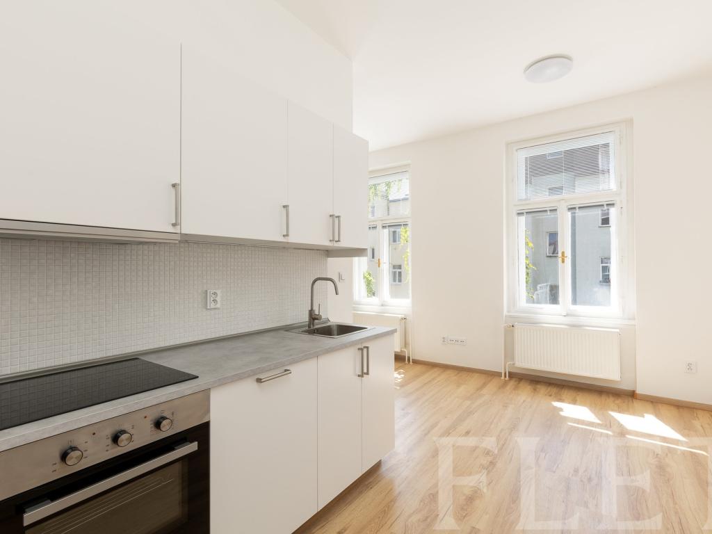 Pronájem bytu 1+kk 34 m2