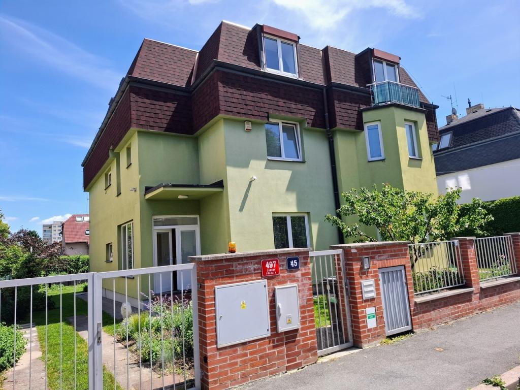 Pronájem bytu 4+1 128 m2