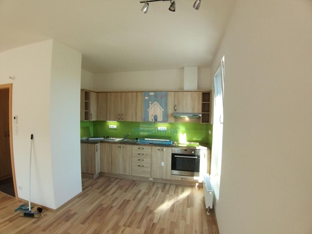 Pronájem bytu 2+kk 71 m2