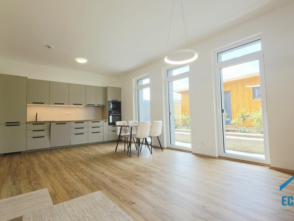 Pronájem bytu 2+kk 55 m2