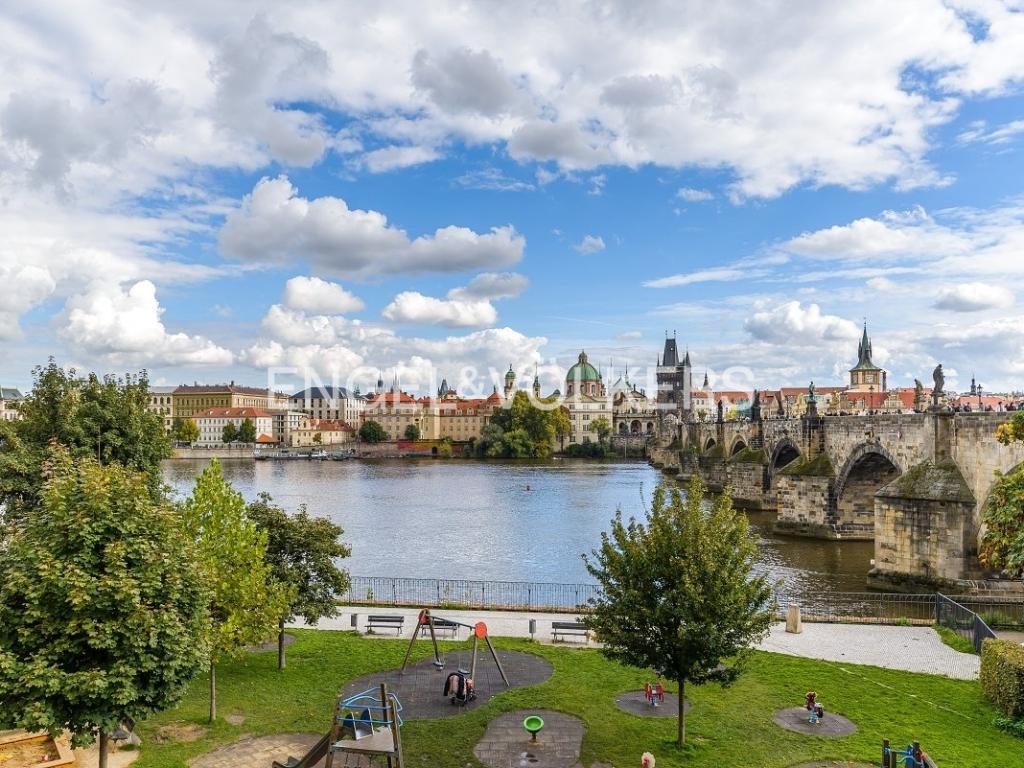 Pronájem bytu 2+kk 72 m2, Praha – náhled fotky 13