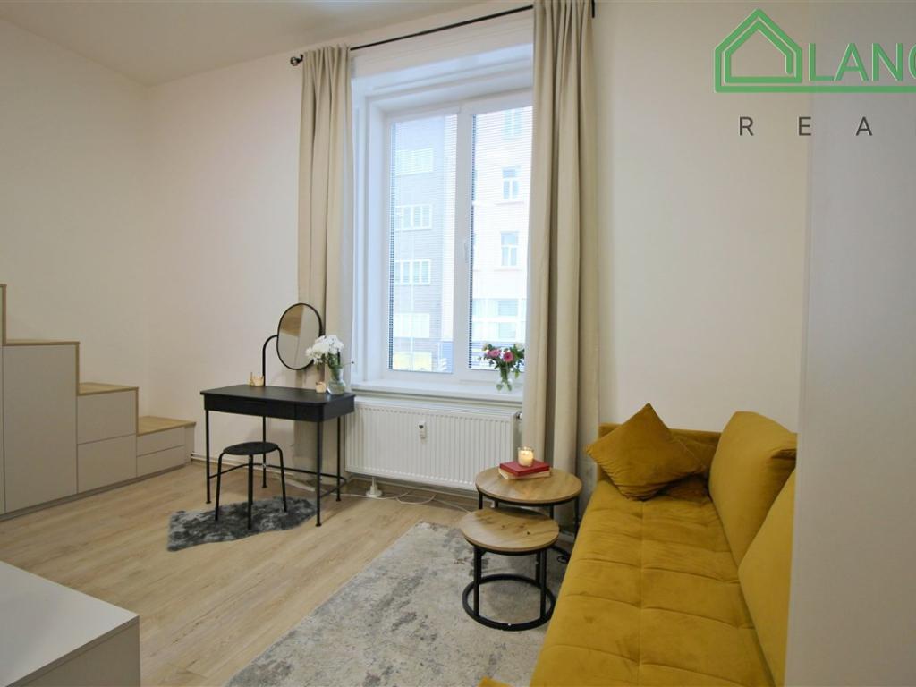 Pronájem bytu 1+kk 31 m2