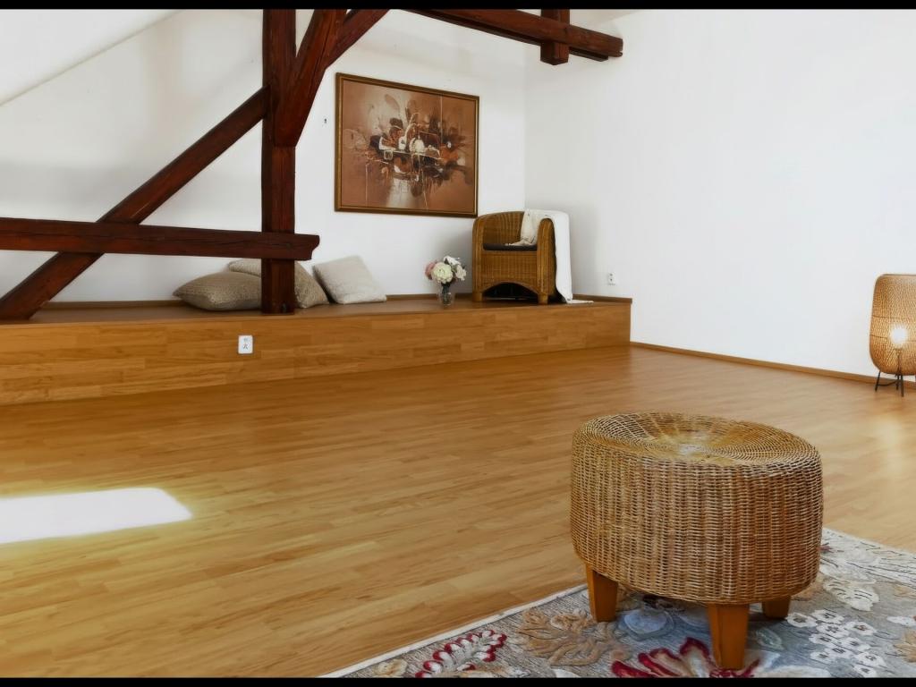 Pronájem bytu 2+1 80 m2
