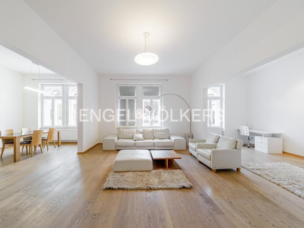 Pronájem bytu 2+kk 128 m2
