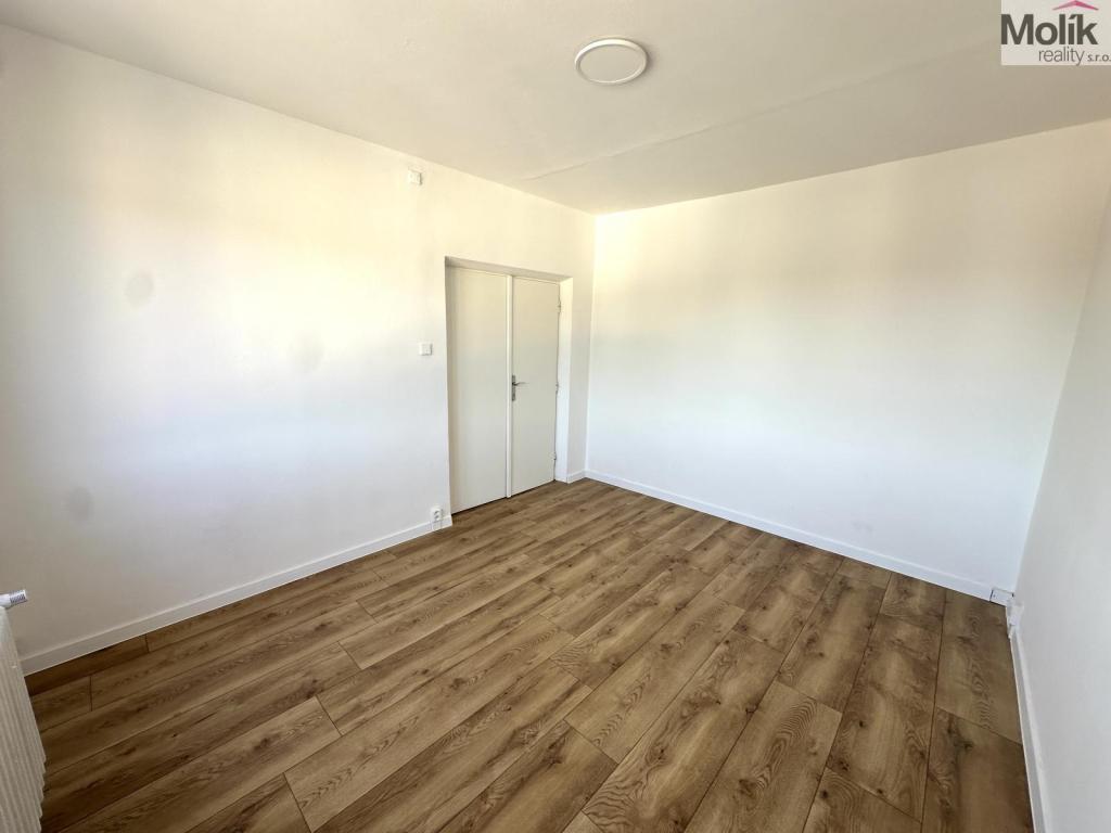 Pronájem bytu 2+1 52 m2, Duchcov – náhled fotky 8