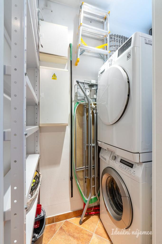 Pronájem bytu 2+kk 64 m2, Praha – náhled fotky 12