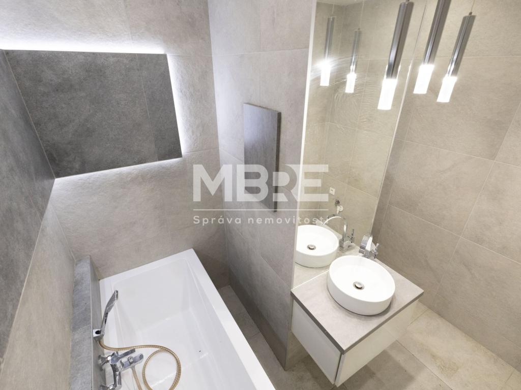 Pronájem bytu 1+1 43 m2