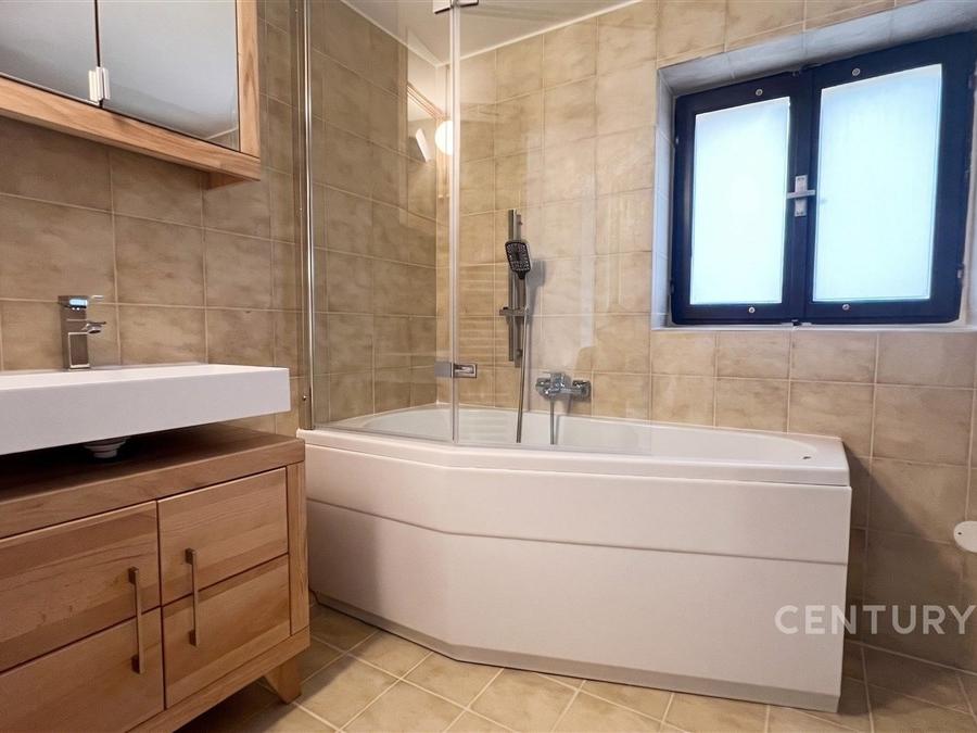 Pronájem bytu 2+kk 70 m2