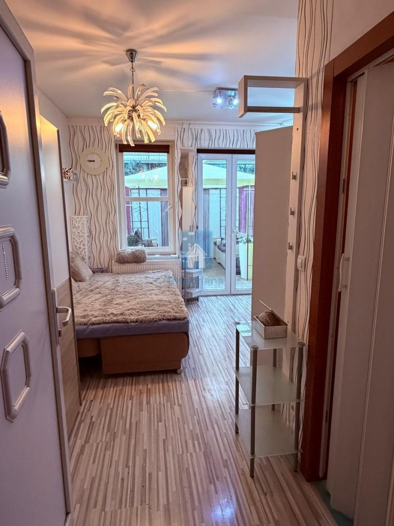 Pronájem bytu 1+kk 28 m2