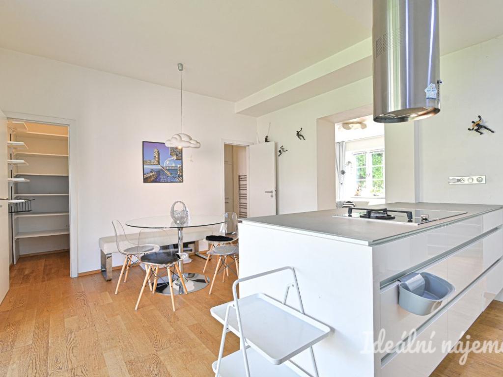 Pronájem bytu 5+kk 190 m2