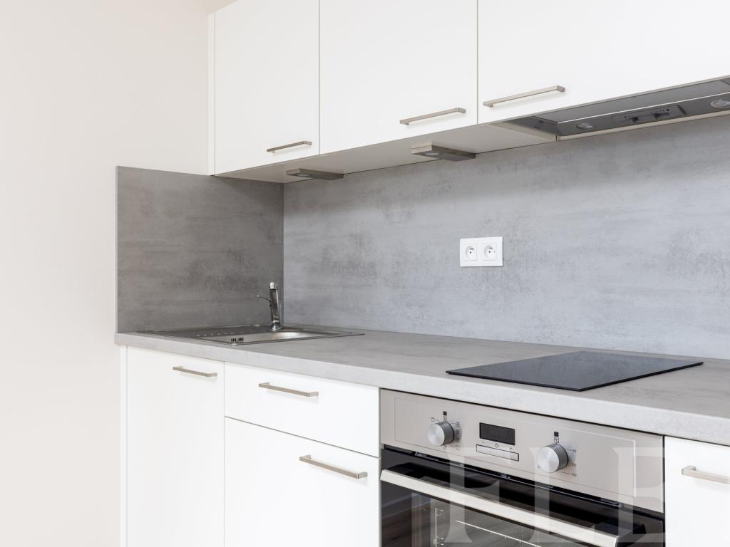 Pronájem bytu 1+kk 35 m2