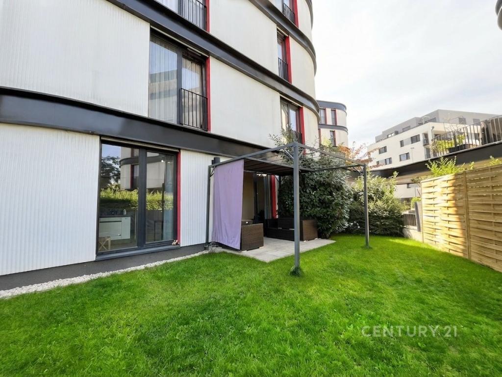 Pronájem bytu 1+kk 42 m2