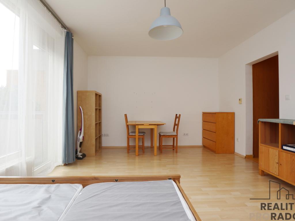 Pronájem bytu 1+kk 29 m² – pohled 3