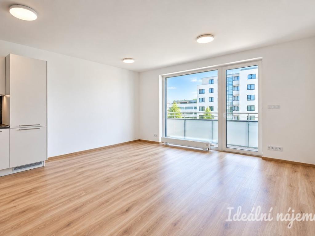 Pronájem bytu 1+kk 42 m2