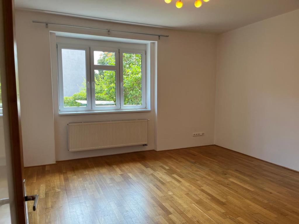 Pronájem bytu 1+kk 34 m2