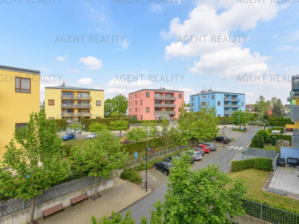Pronájem bytu 2+kk 51 m2, Praha – náhled fotky 21