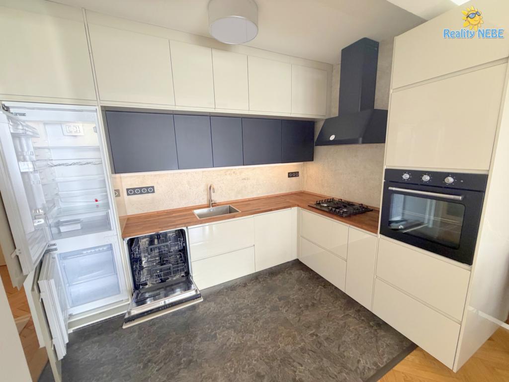 Pronájem bytu 2+kk 61 m2