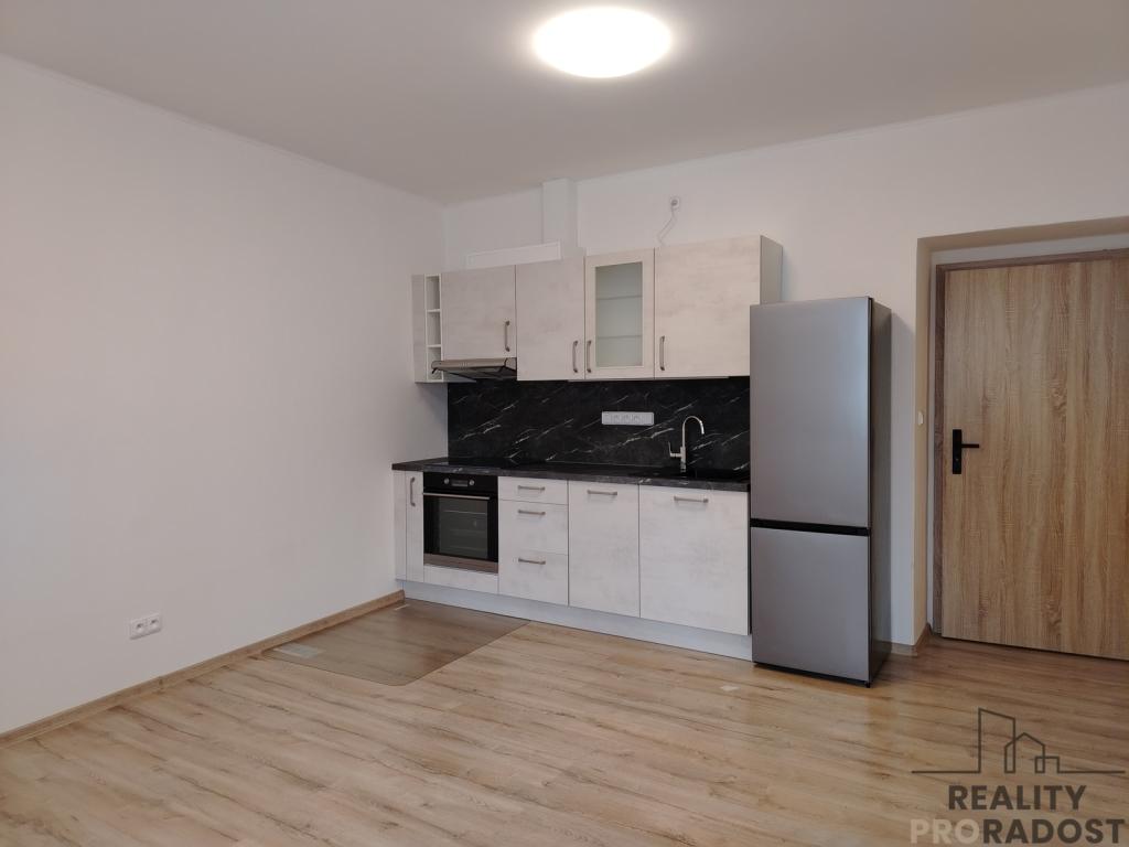 Pronájem bytu 1+kk 35 m2