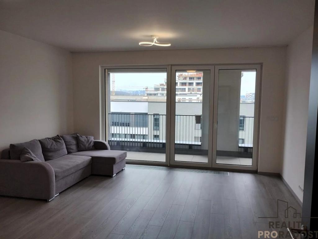 1-room apartment for rent · 40 m² · Praha — 1 031 €/mo