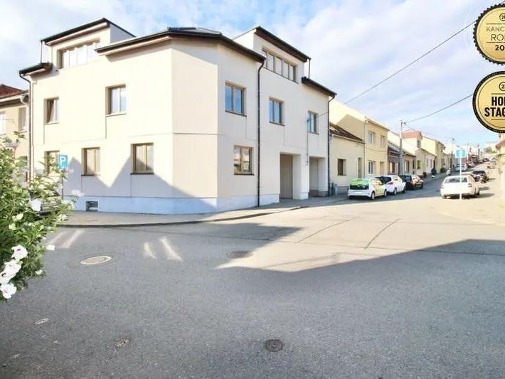 Pronájem bytu 1+kk 32 m2
