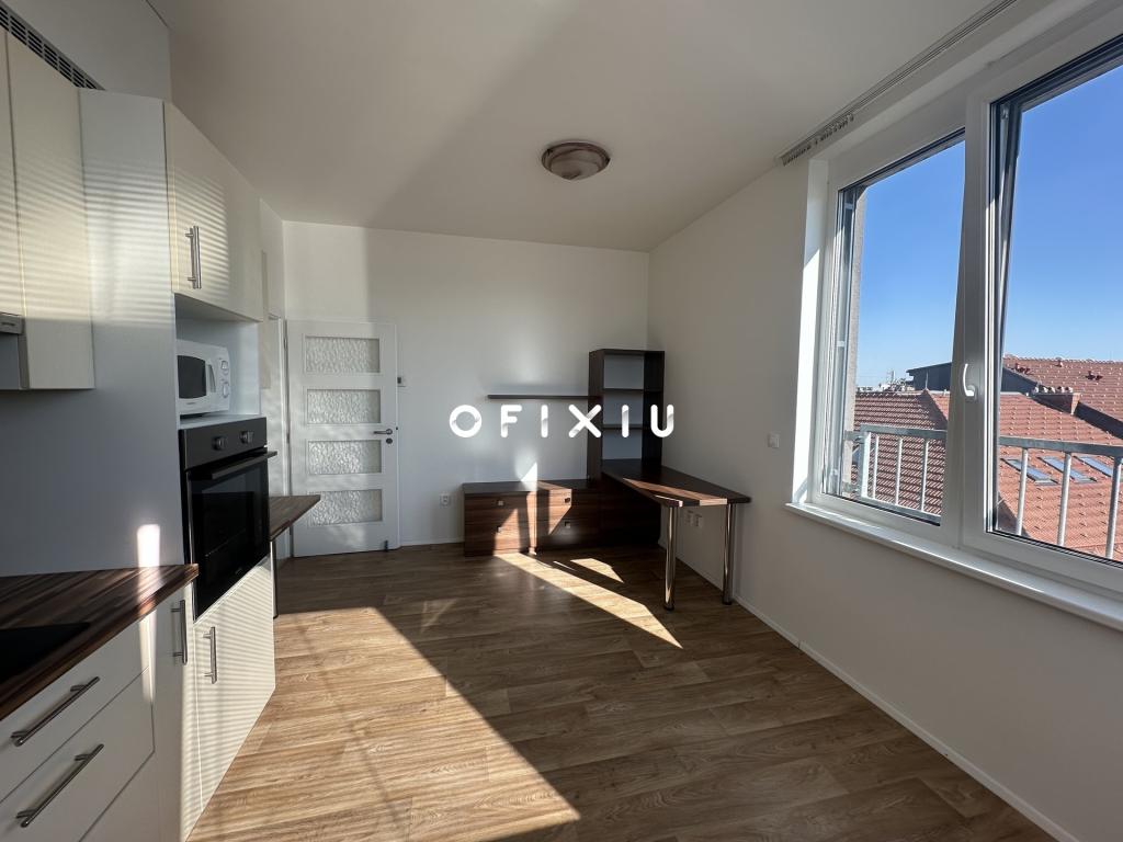 Pronájem bytu 1+kk 27 m2