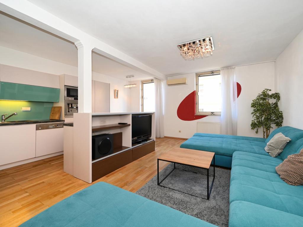 Pronájem bytu 5+kk 186 m2