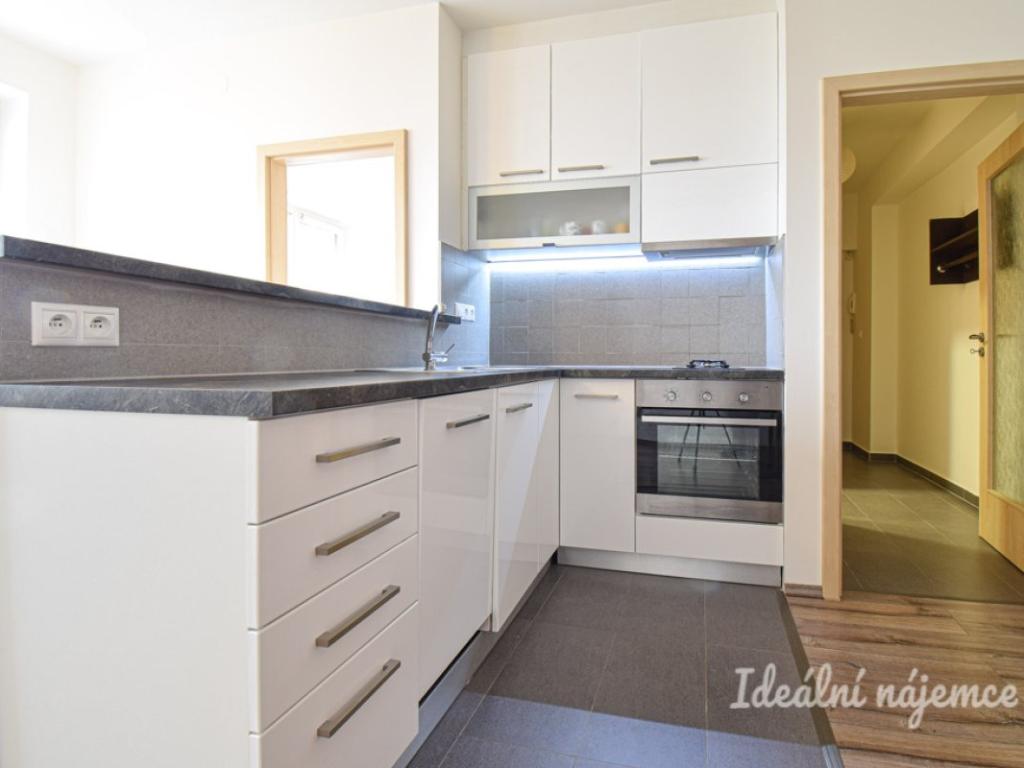 Pronájem bytu 2+kk 39 m2