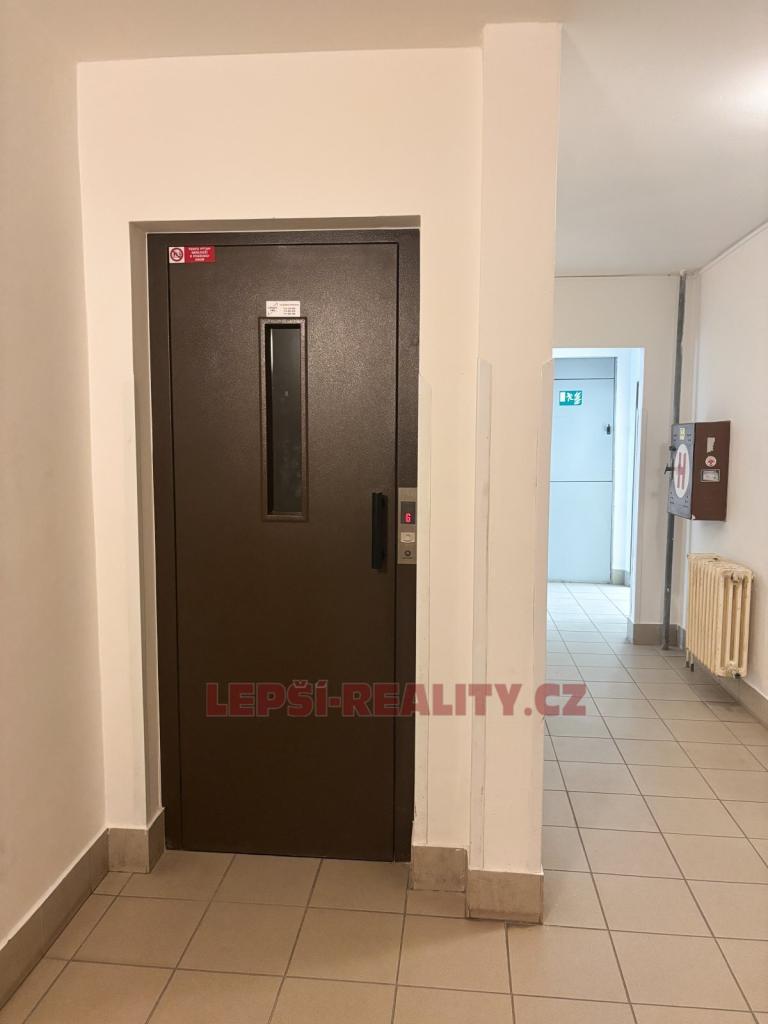 Prodej bytu 3+kk 74 m2, Praha – náhled fotky 17