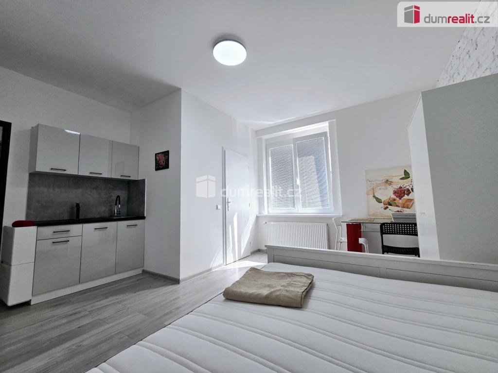 Pronájem bytu 1+kk 22 m2