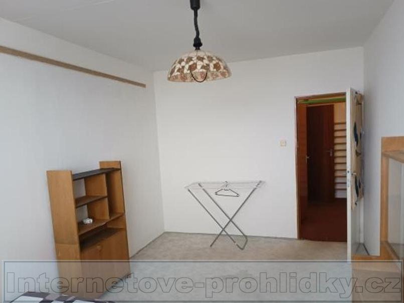 Pronájem bytu pokoj 24 m2