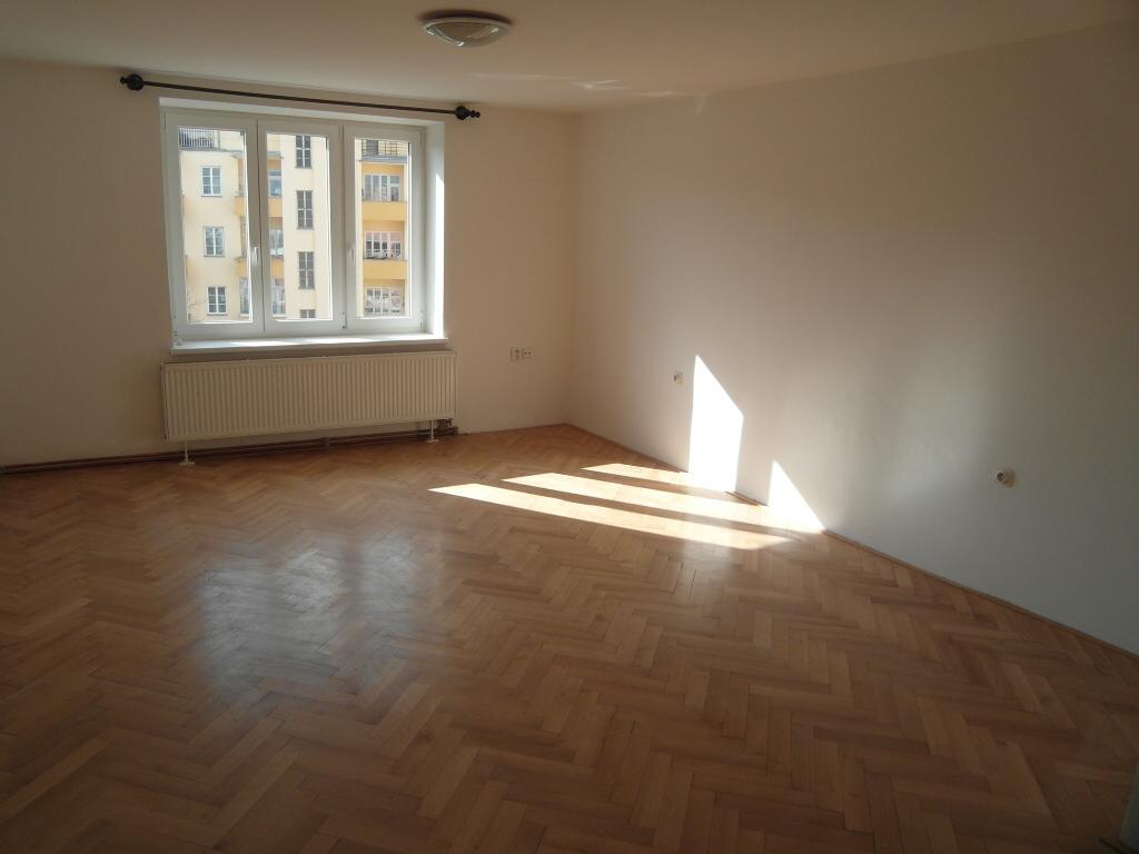 Listing 2