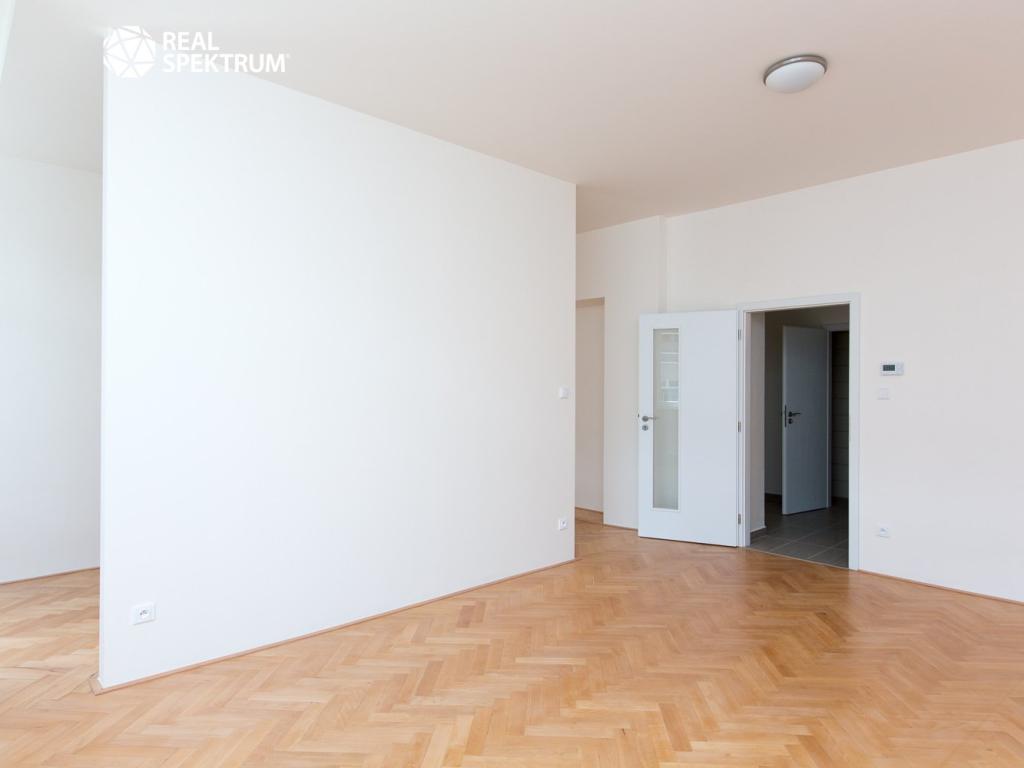 Pronájem bytu 1+1 60 m2