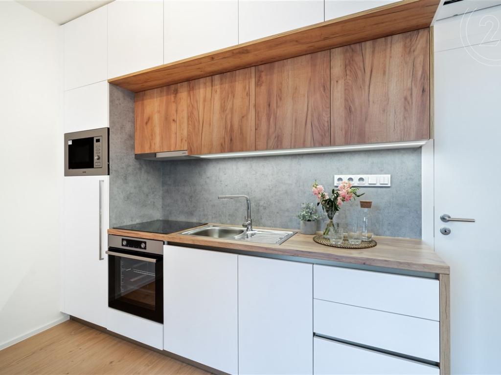 Pronájem bytu 1+kk 36 m2