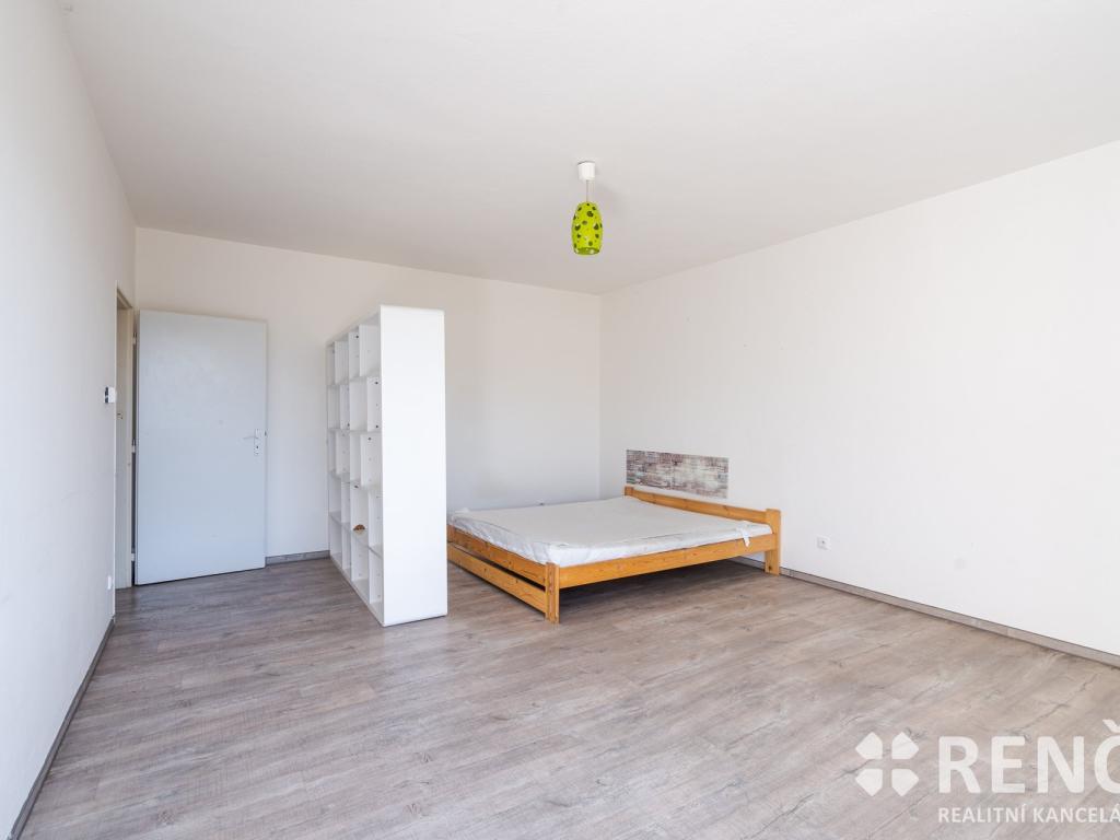 Pronájem bytu 1+1 52 m2