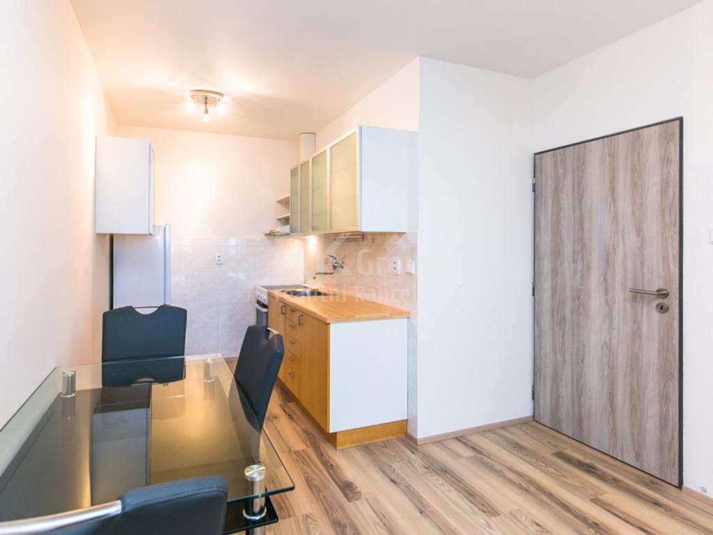 Pronajem bytu 2+kk 42 m2