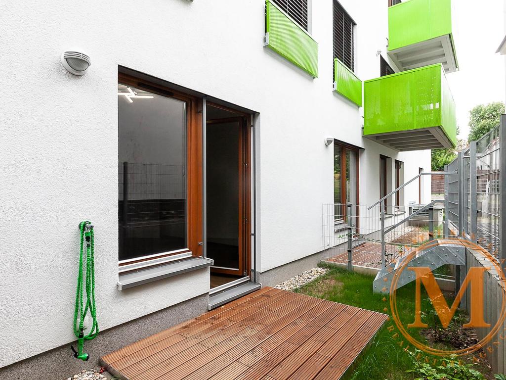 Pronájem bytu 1+kk 35 m2