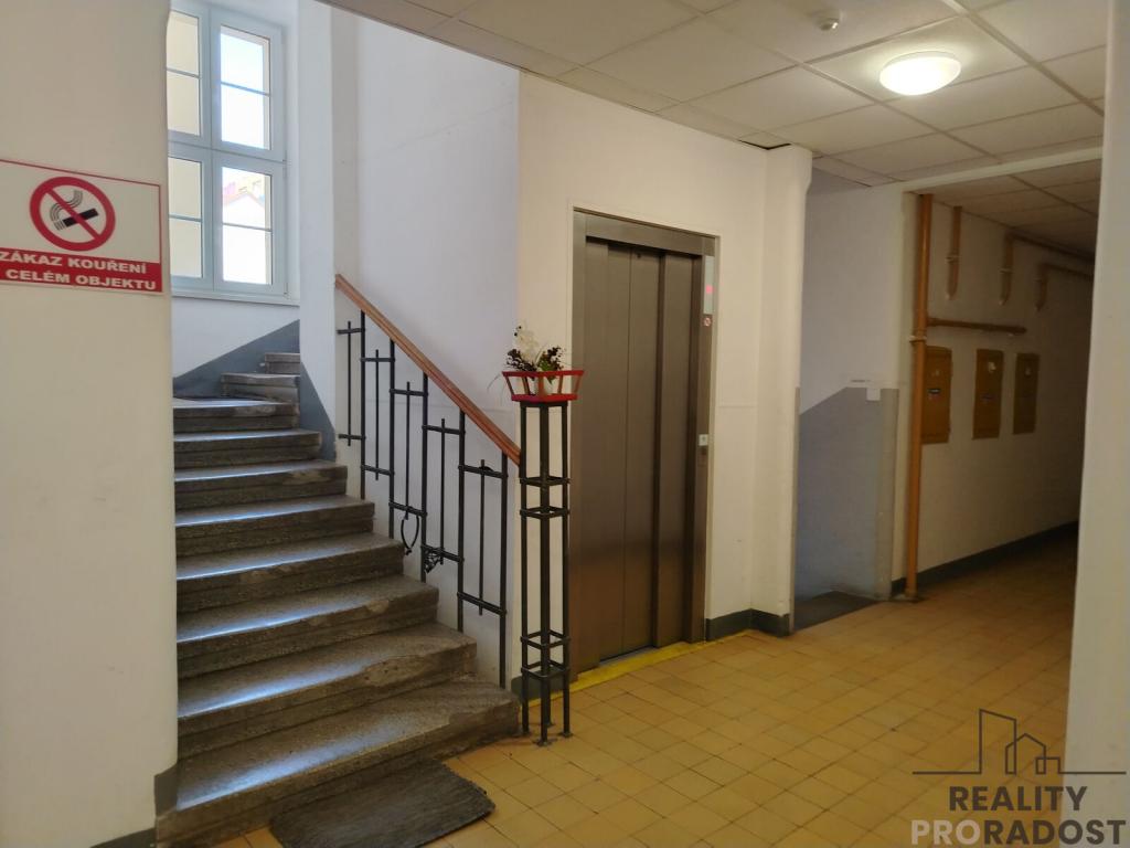 Pronájem bytu 1+1 42 m2