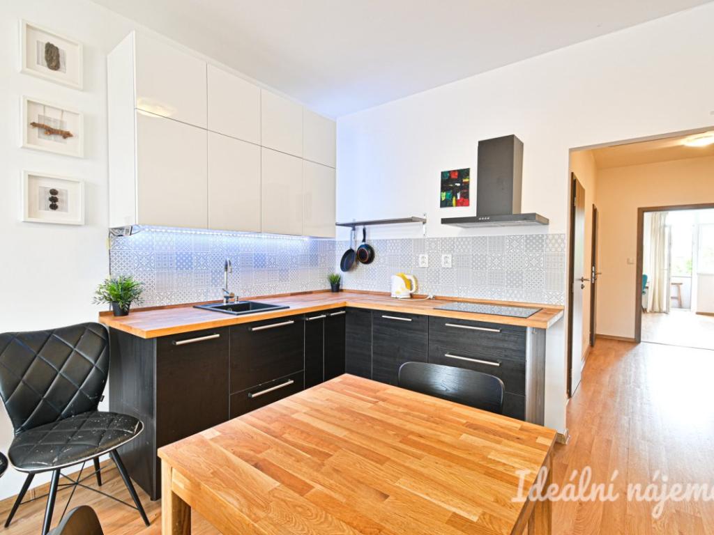 Pronájem bytu 2+kk 56 m2