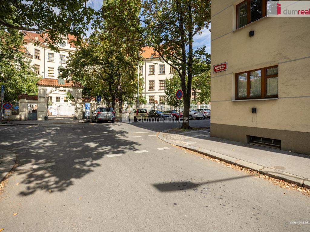 Prodej bytu 2+1 44 m2, Praha – náhled fotky 25