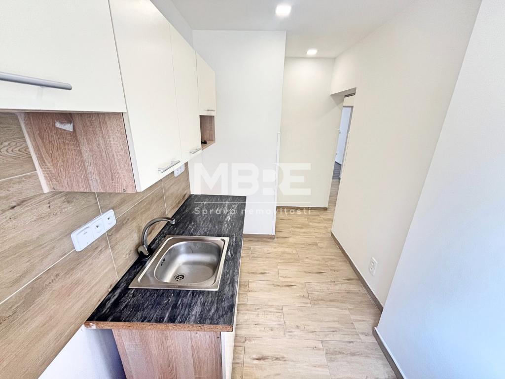 Pronájem bytu 1+1 40 m2