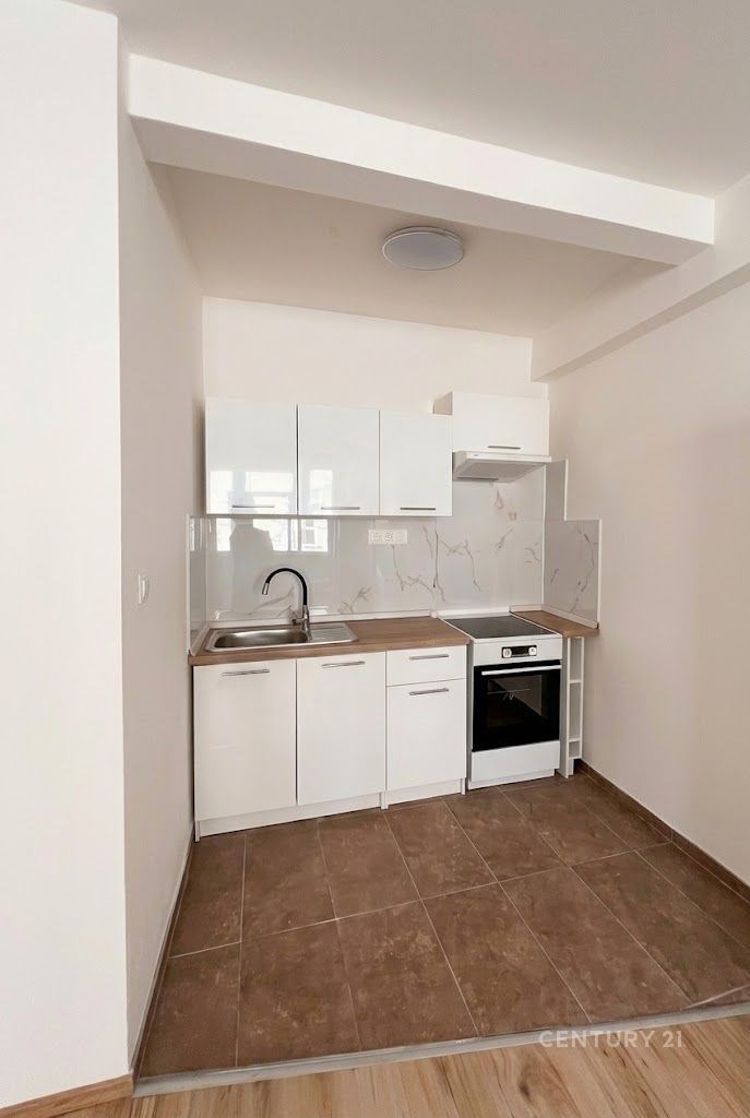 Pronájem bytu 2+kk 42 m2