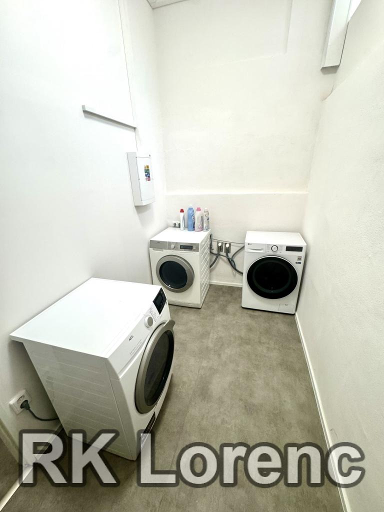 Pronájem bytu 6 a více 150 m2